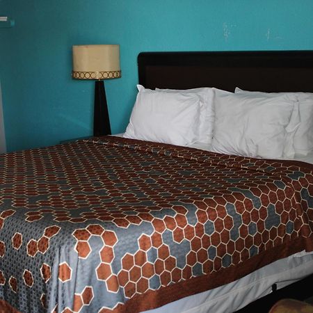 Mayo Inn Розуэлл Экстерьер фото