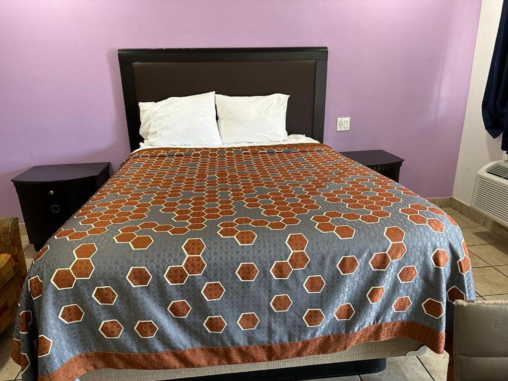 Mayo Inn Розуэлл Экстерьер фото
