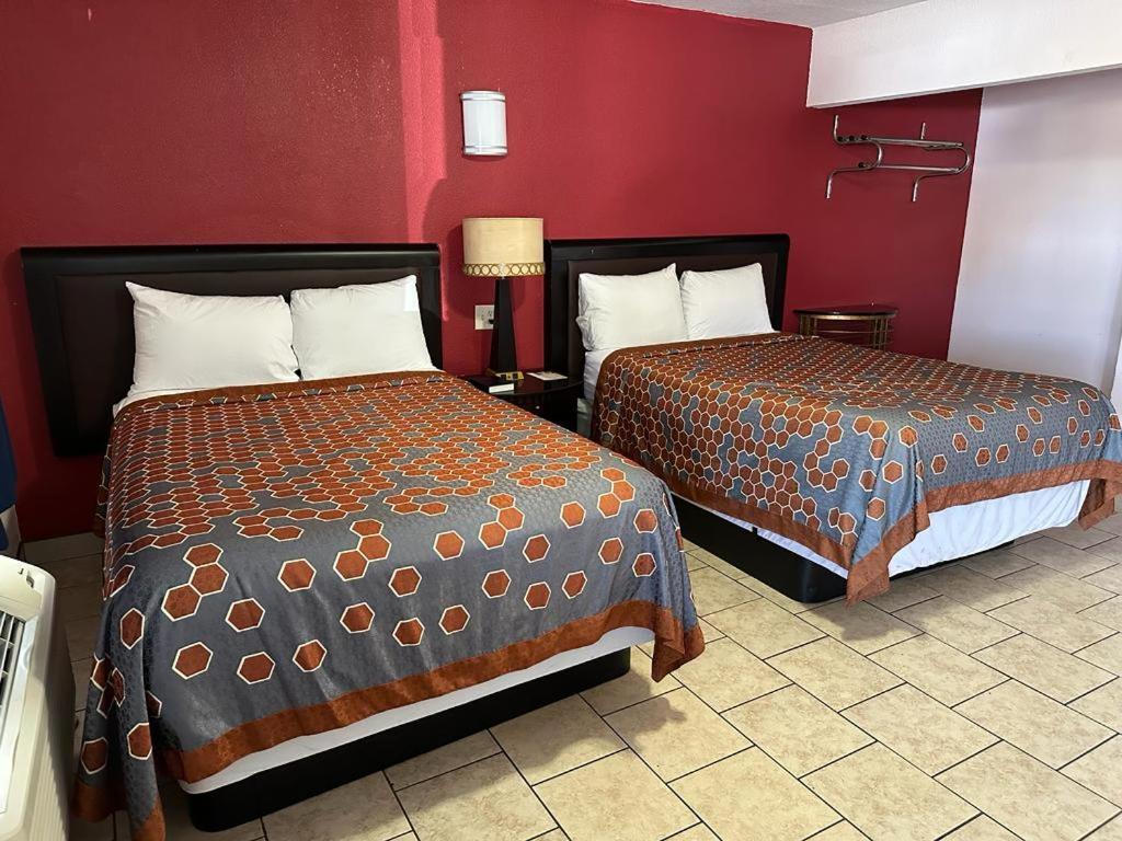 Mayo Inn Розуэлл Экстерьер фото