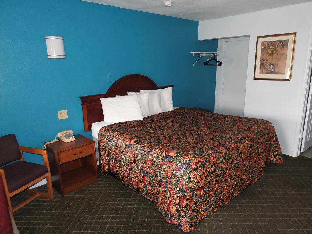 Mayo Inn Розуэлл Экстерьер фото