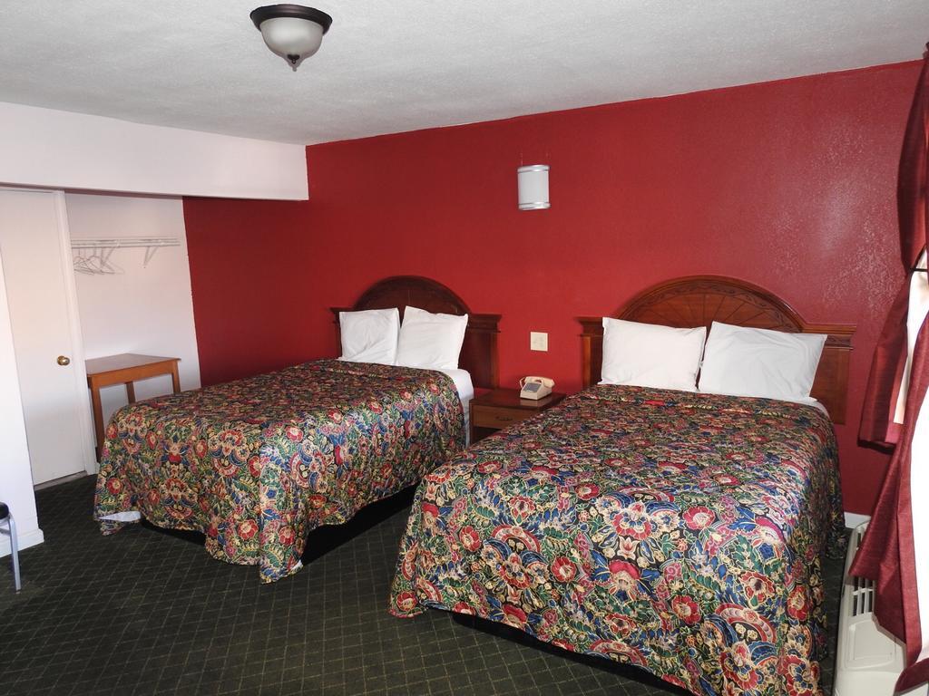 Mayo Inn Розуэлл Экстерьер фото