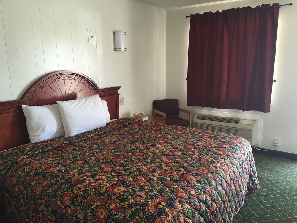 Mayo Inn Розуэлл Экстерьер фото