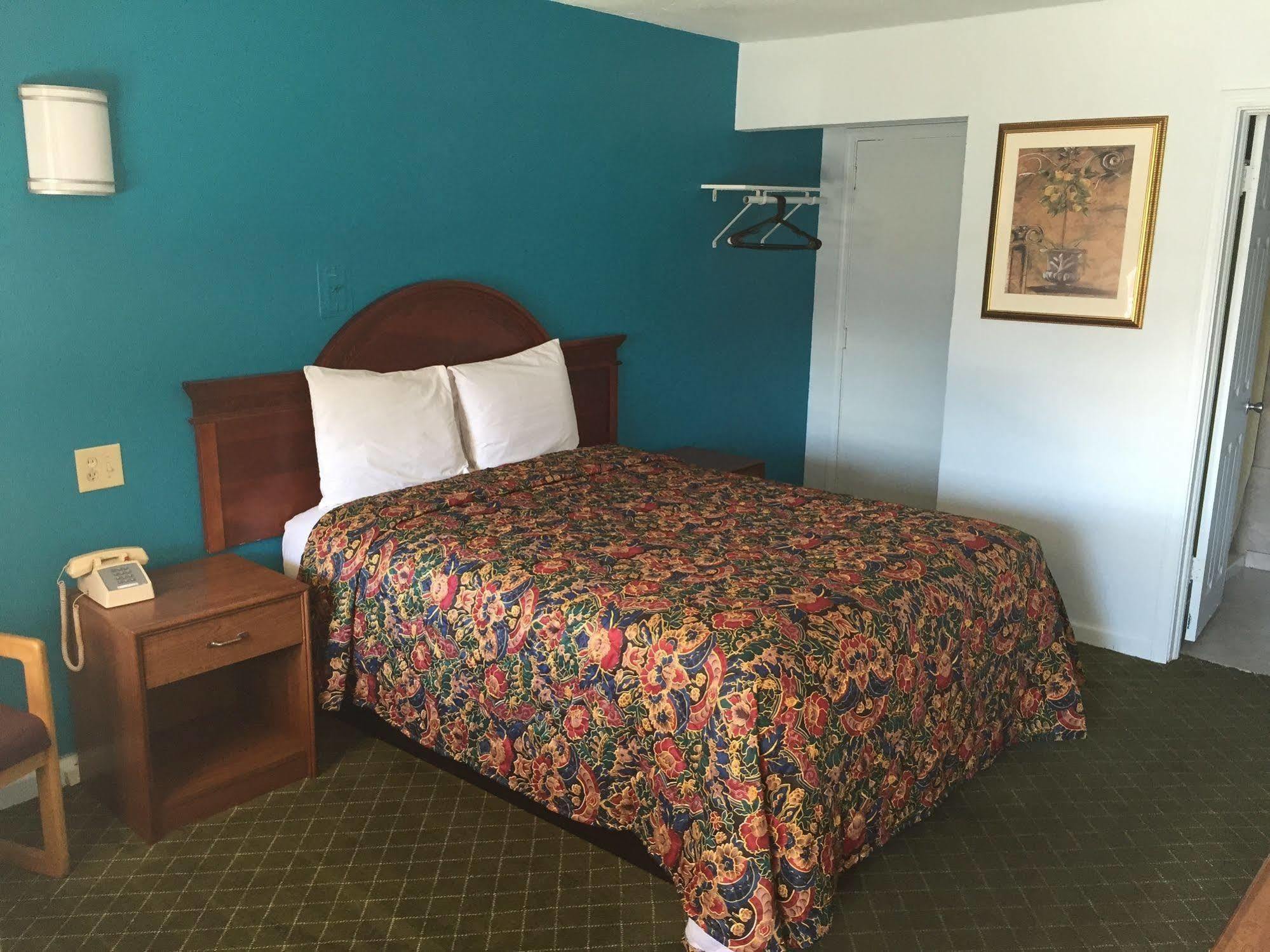 Mayo Inn Розуэлл Экстерьер фото