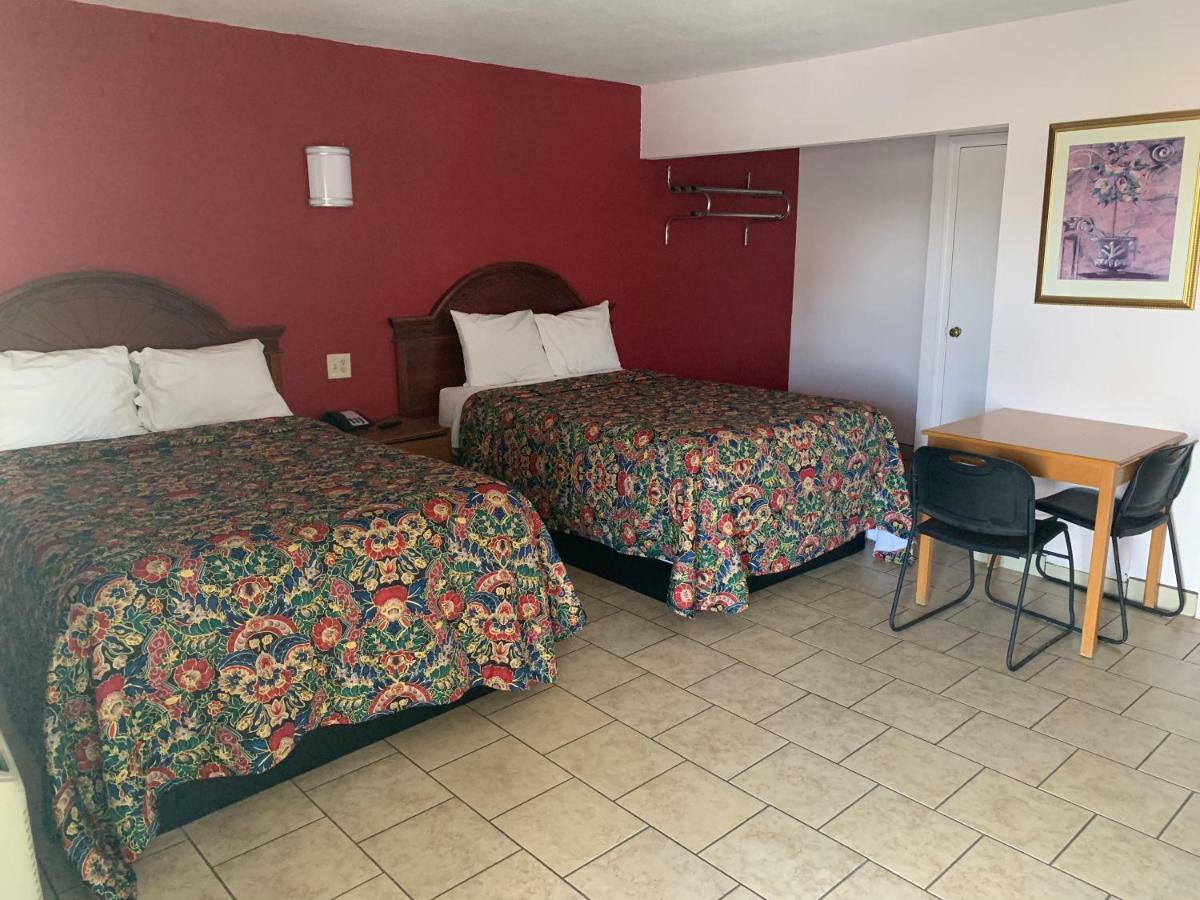 Mayo Inn Розуэлл Экстерьер фото