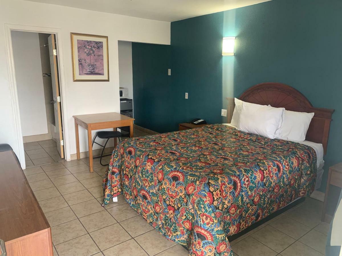 Mayo Inn Розуэлл Экстерьер фото